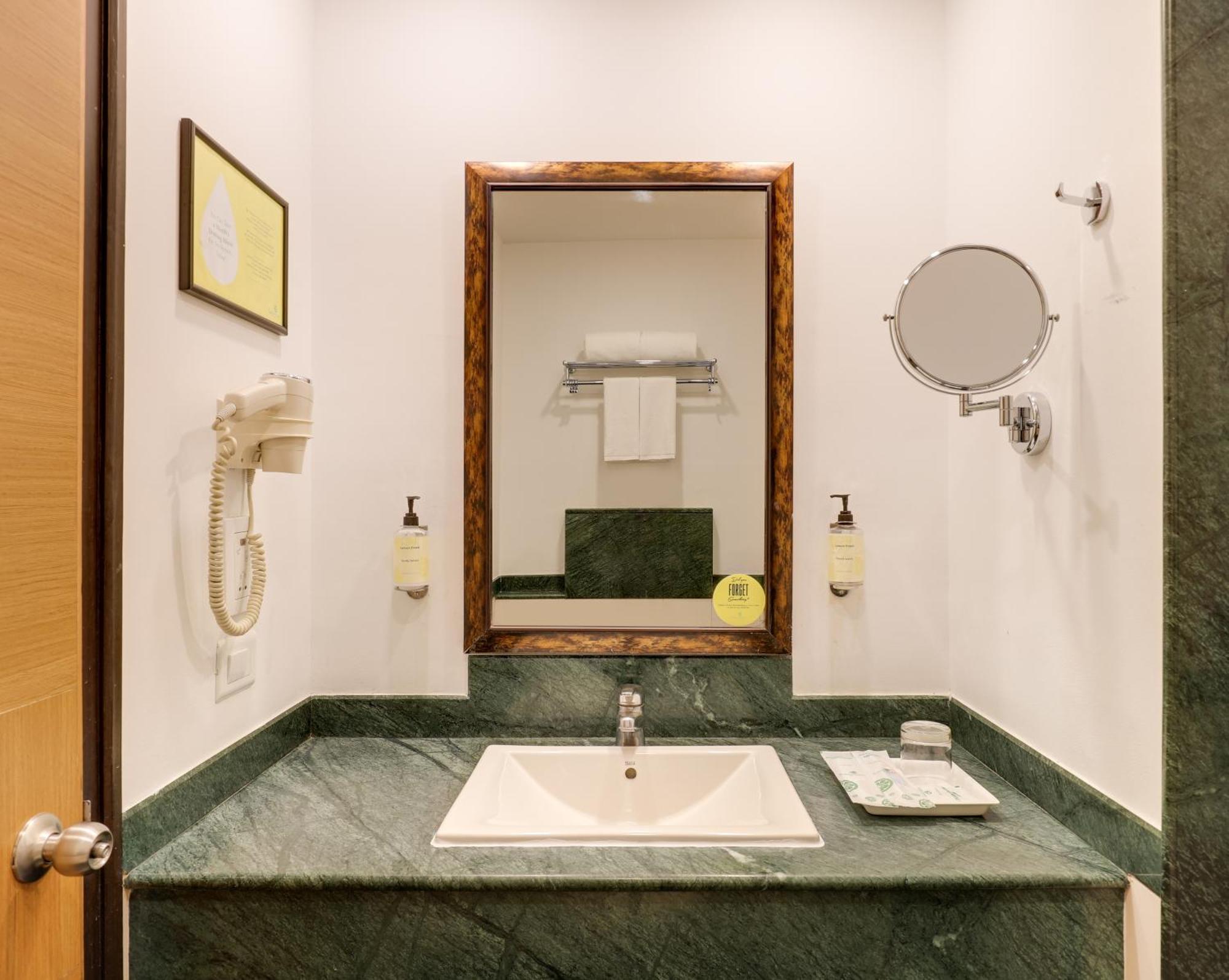 Lemon Tree Hotel Chandīgarh Eksteriør bilde